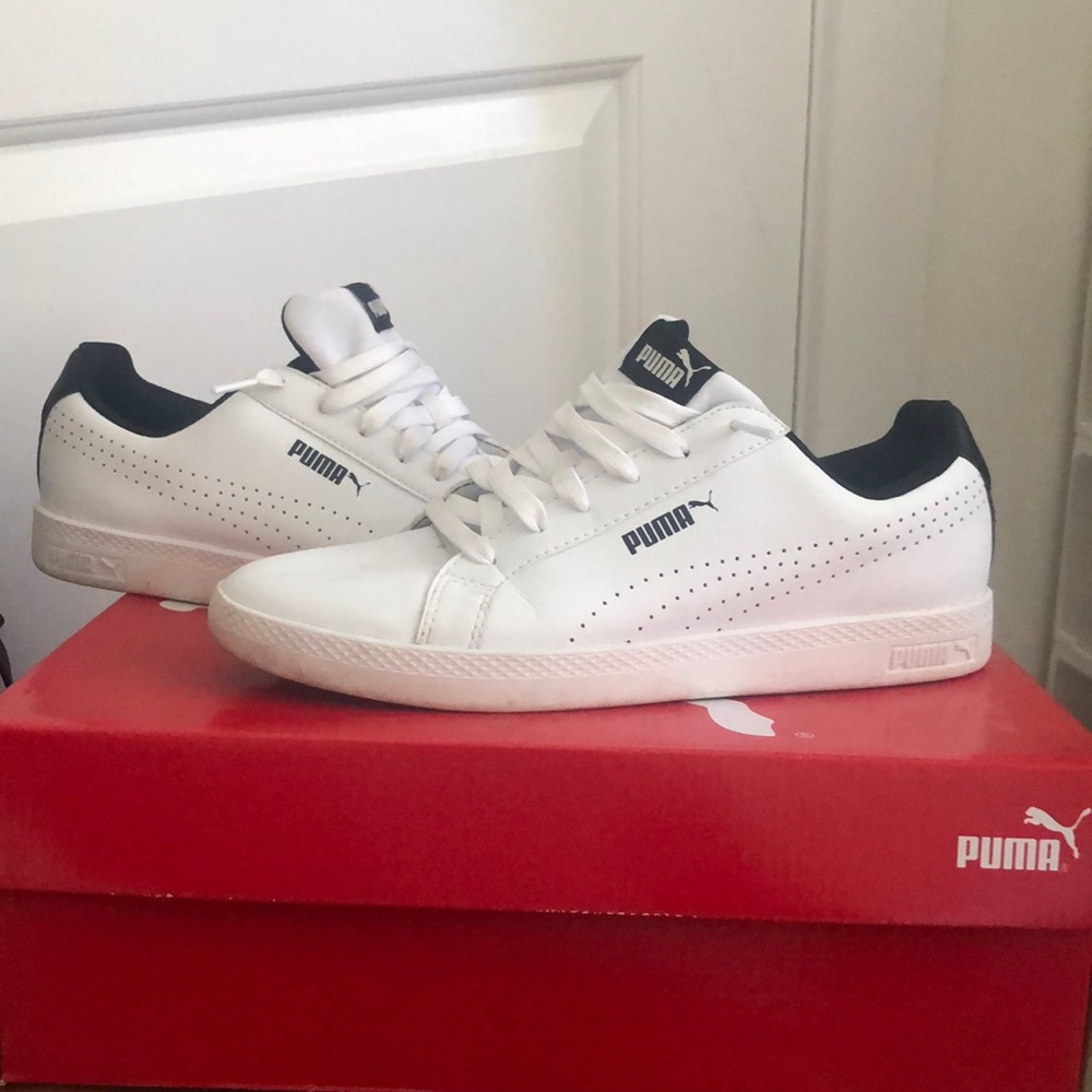 Black and White Pumas Barely Worn